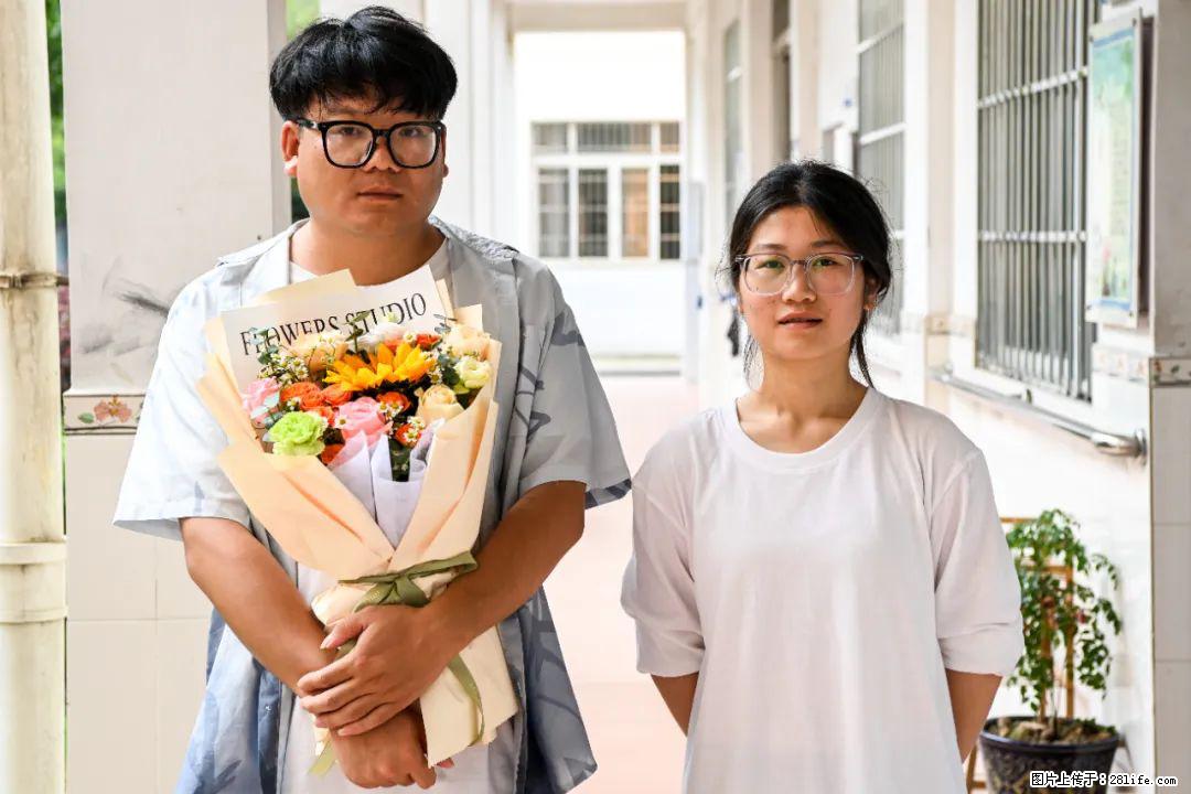 全网追的“扁担女孩”,找了一份暑假工,时薪12元 - 崇左生活资讯 - 崇左28生活网 chongzuo.28life.com